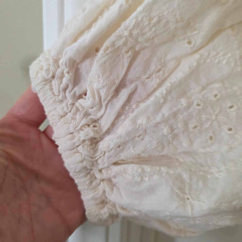 Old Navy Oversized Embroidered Cutwork Tie-Neck Blouse Large - Picture 6 of 10